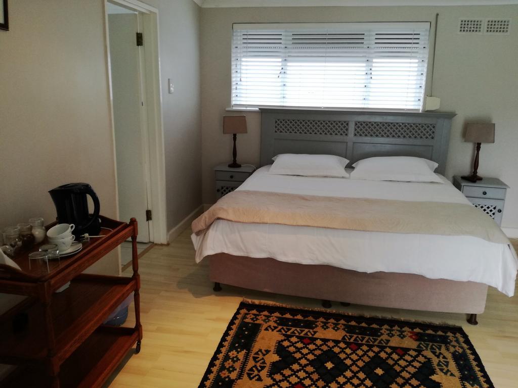 Livesey Lodge Guest House Hermanus Rom bilde